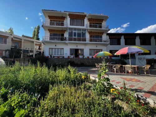 Yangphel House Leh Exterior foto